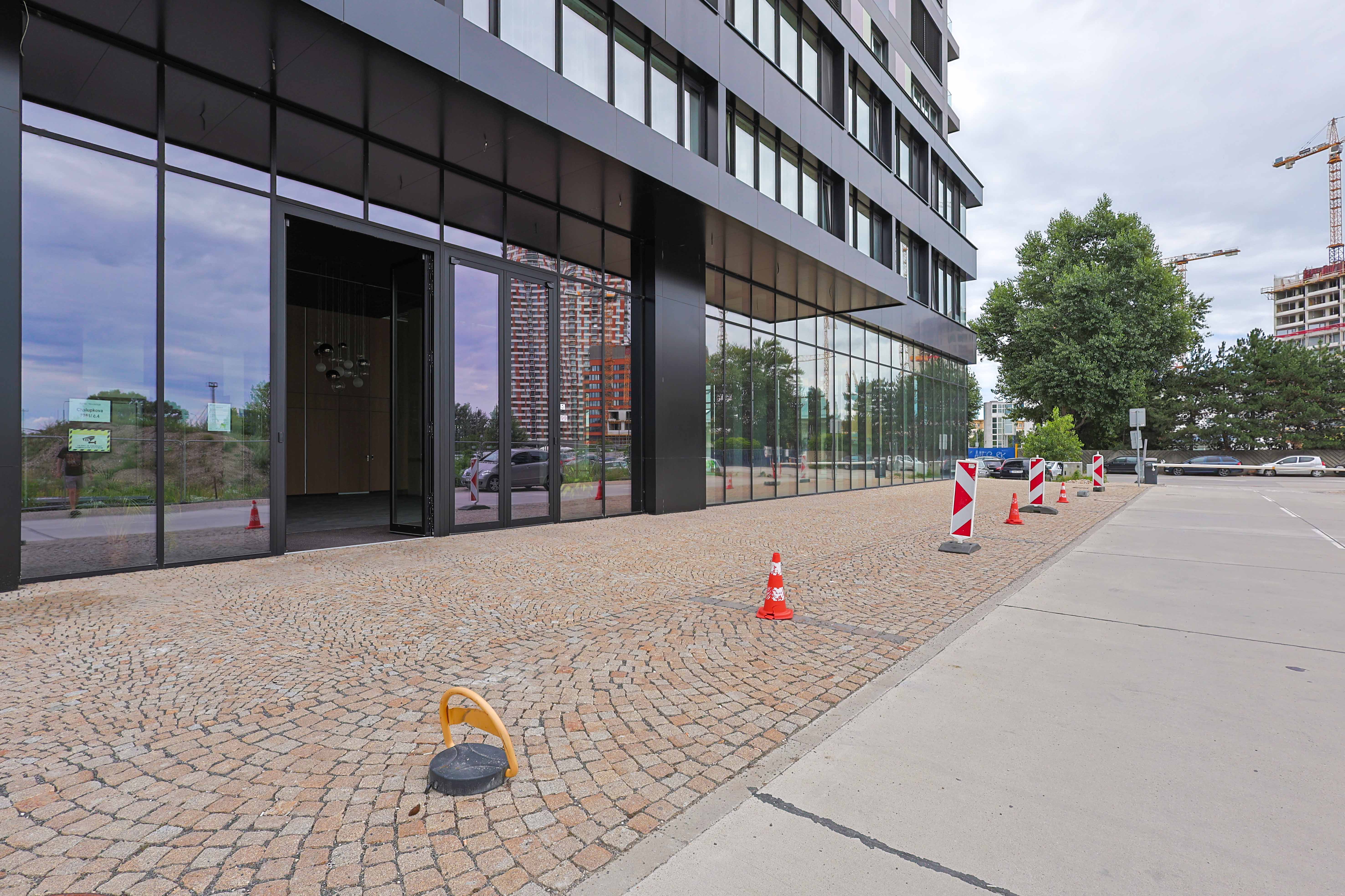 Apollo Residence - Image 5