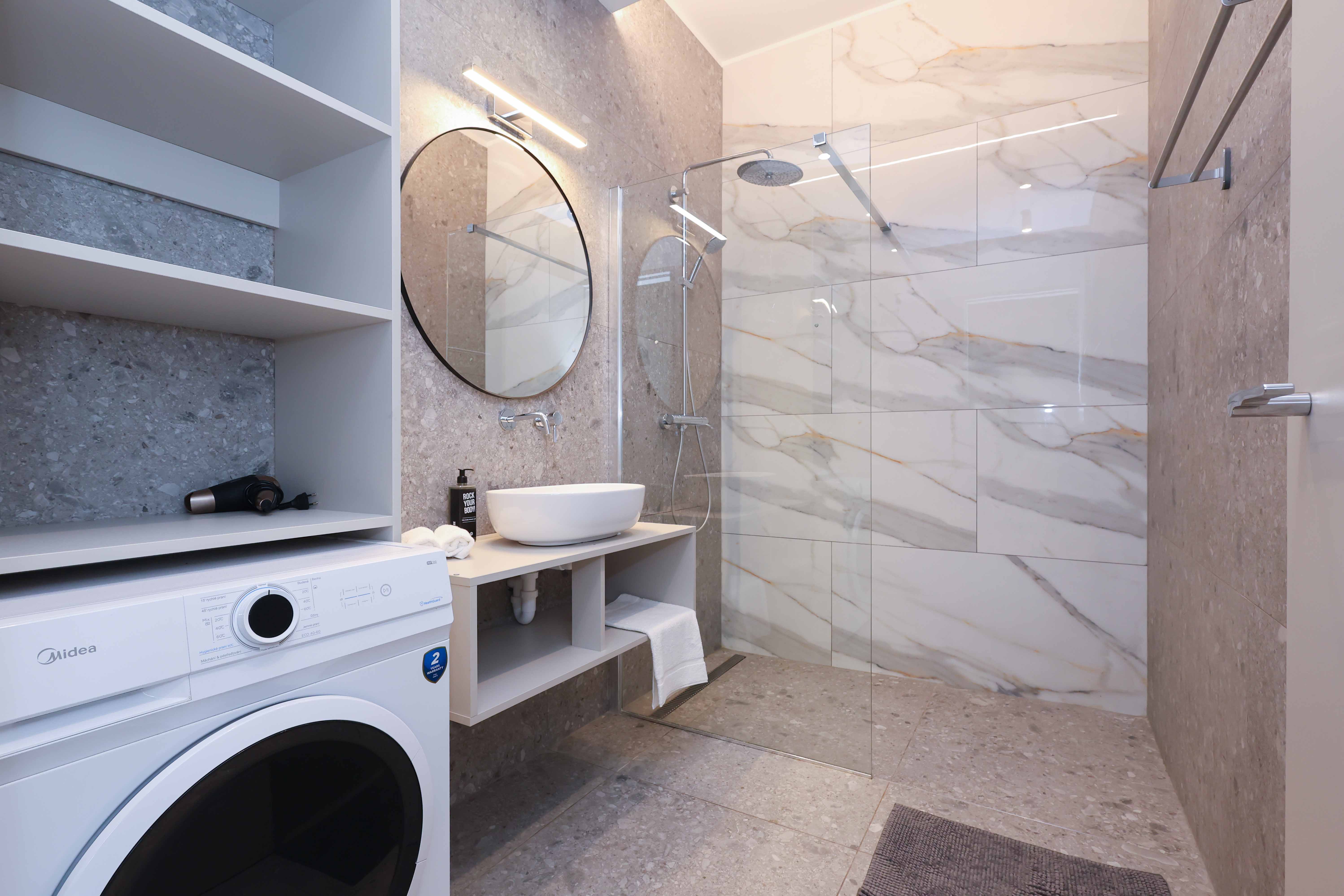 Apollo Residence - Image 11