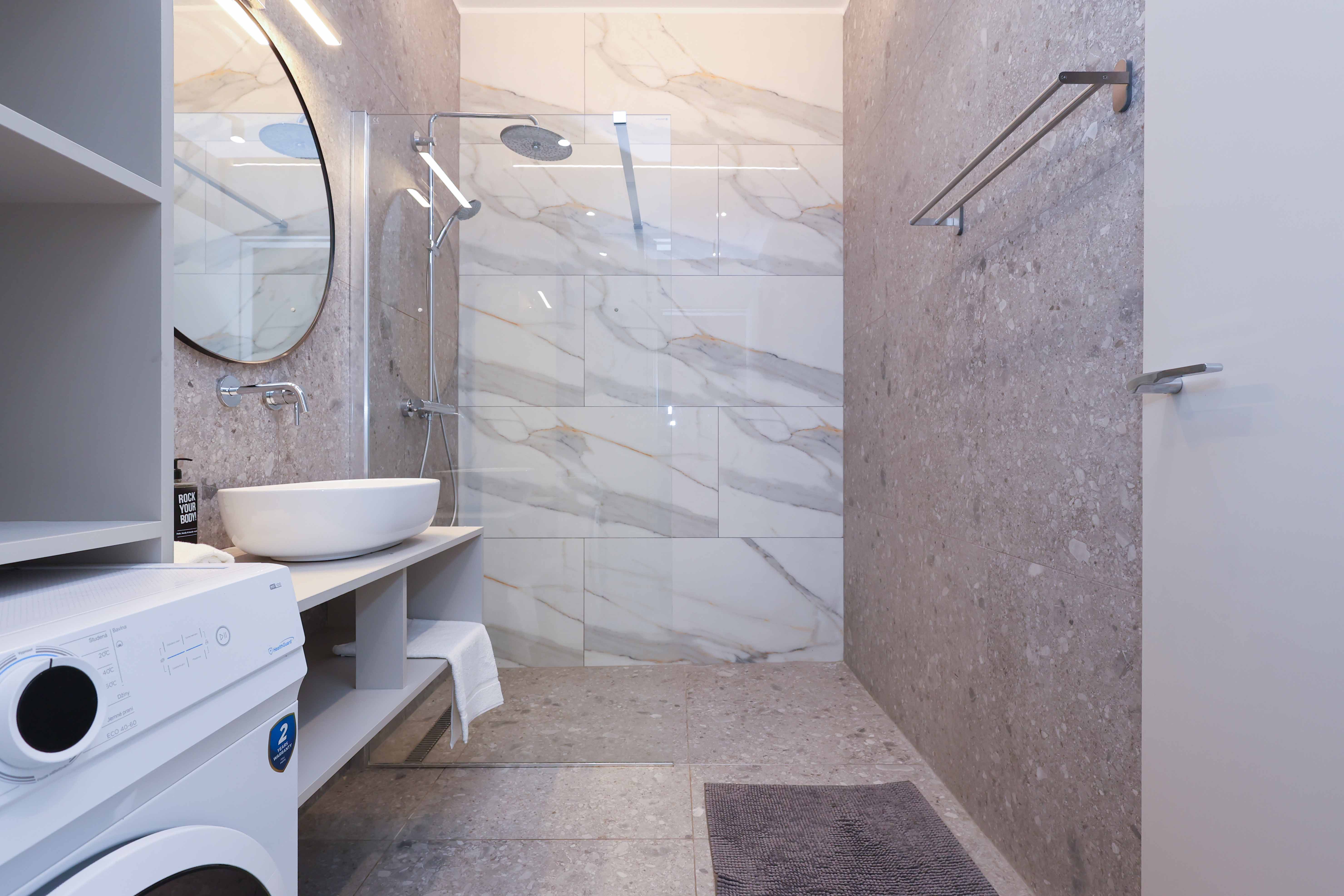 Apollo Residence - Image 12