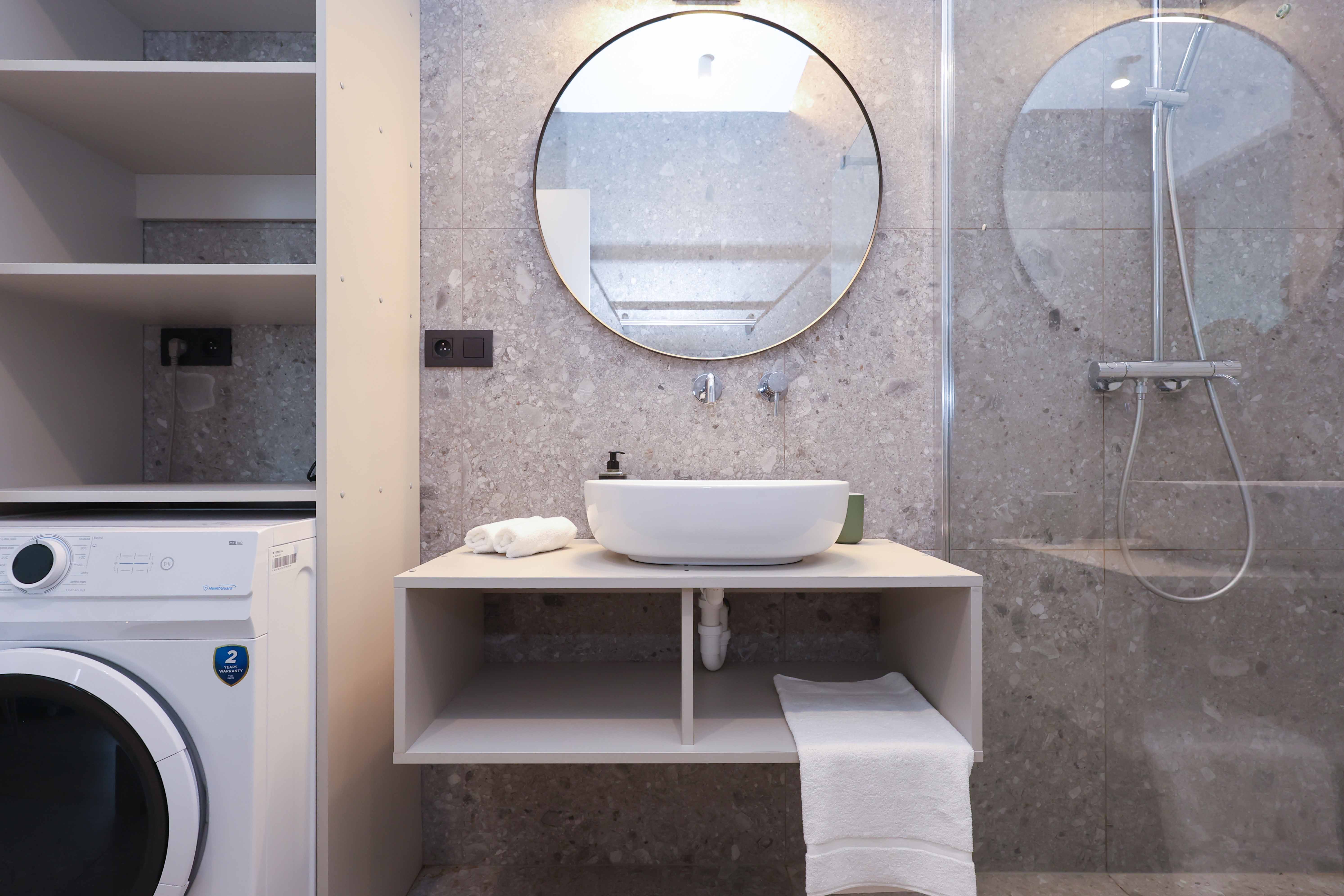 Apollo Residence - Image 13