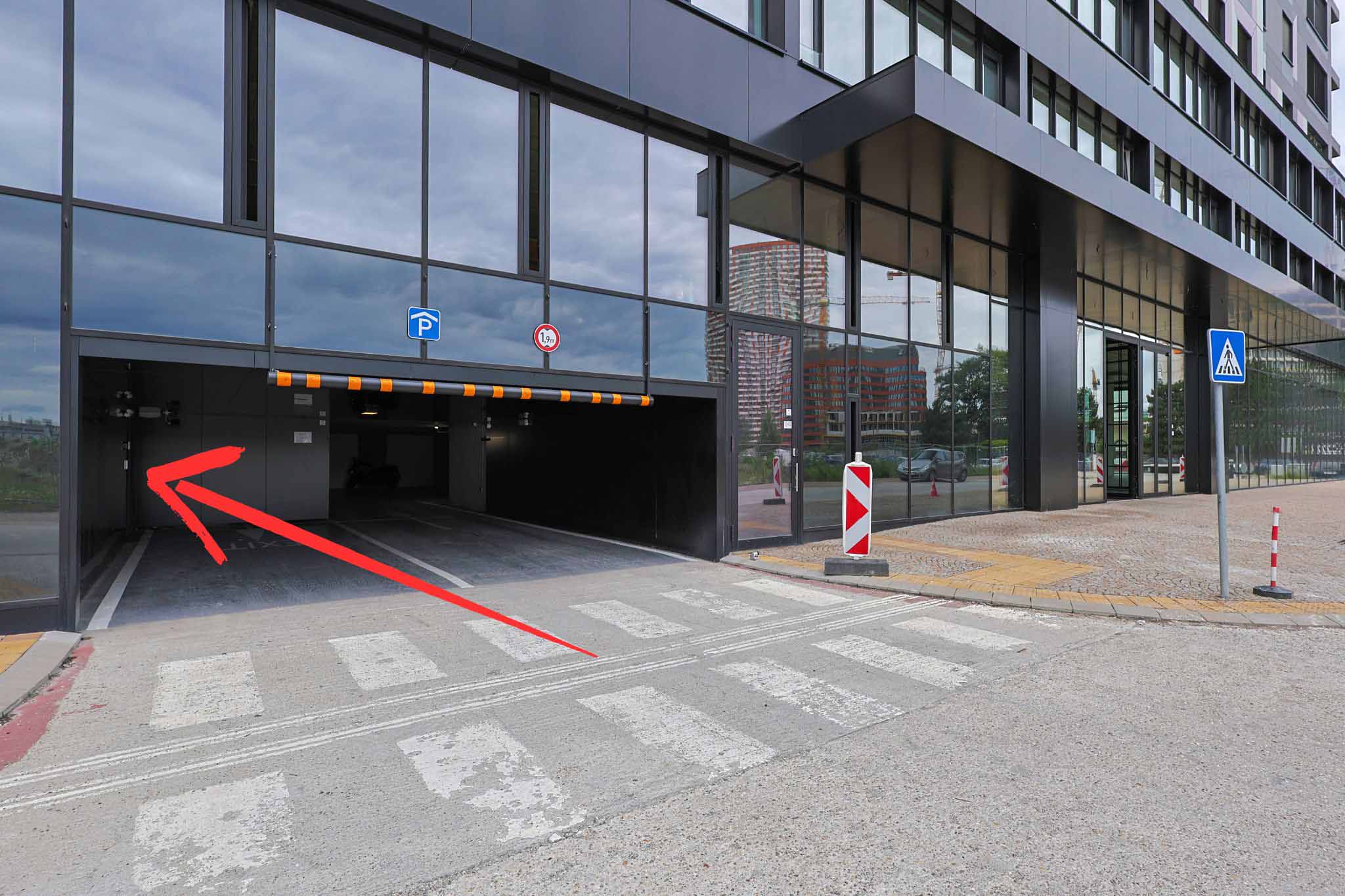 Apollo Residence - Image 27