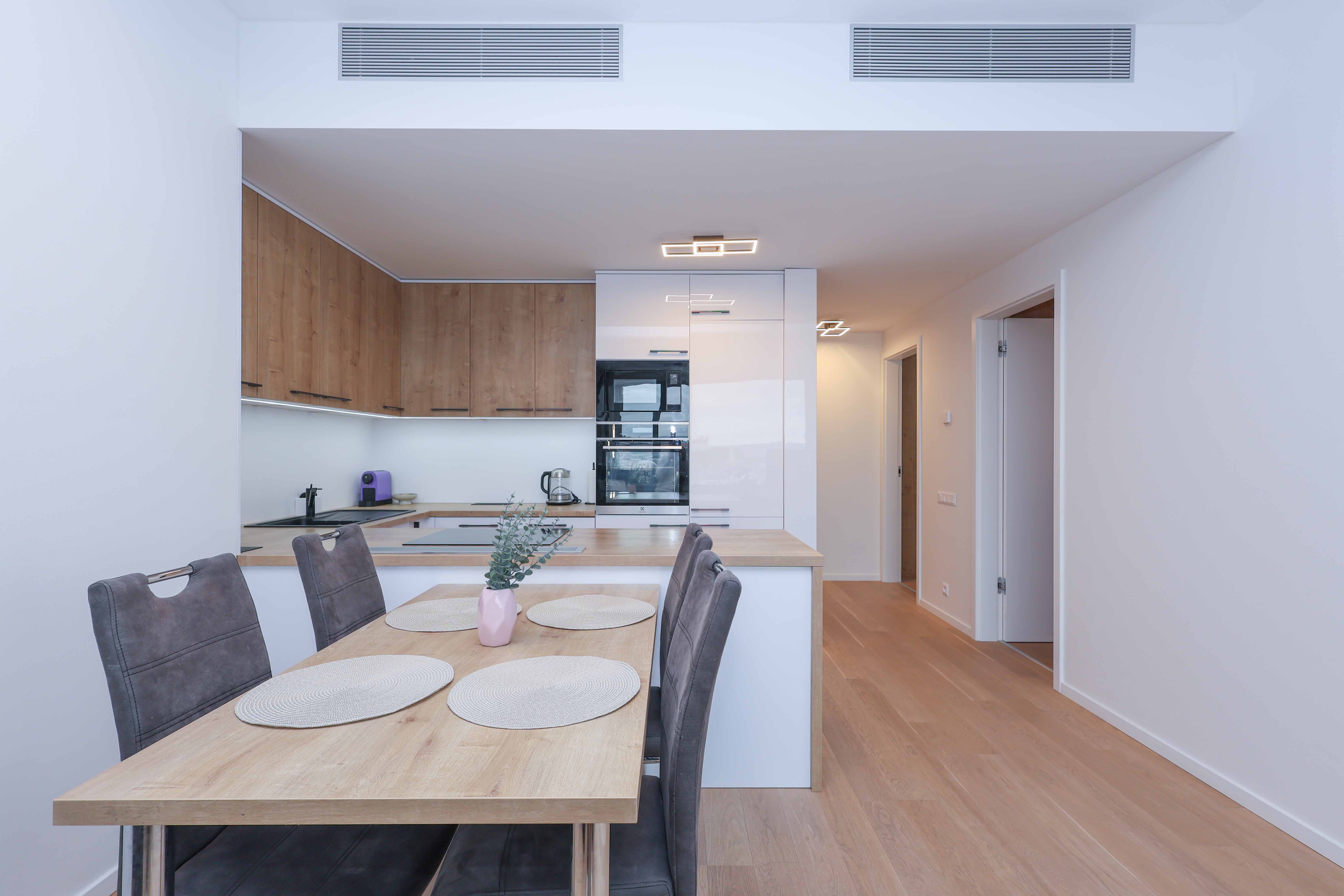 Skypark Tower 3, 2BDR floor 19 - Image 2