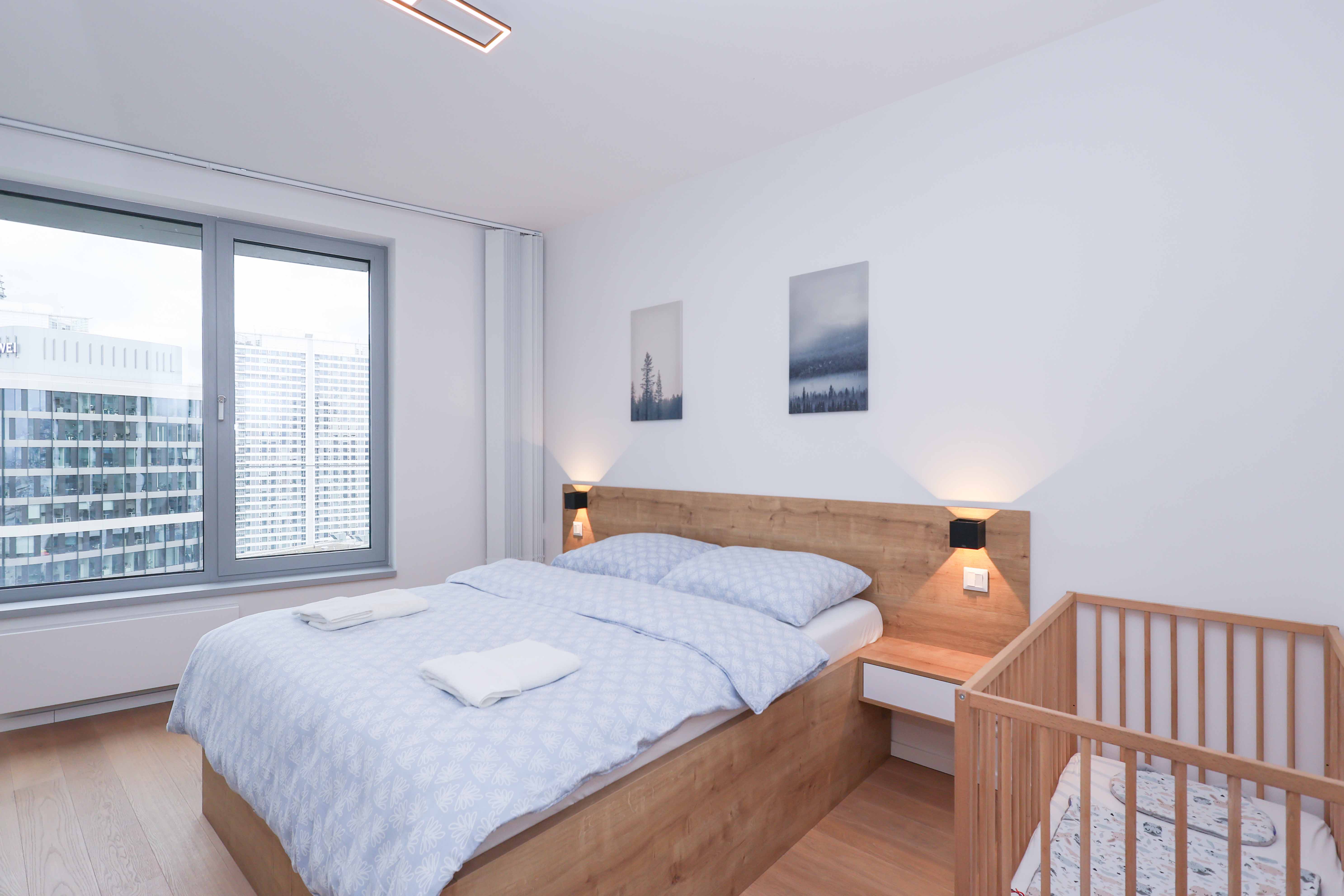 Skypark Tower 3, 2BDR floor 19 - Image 4