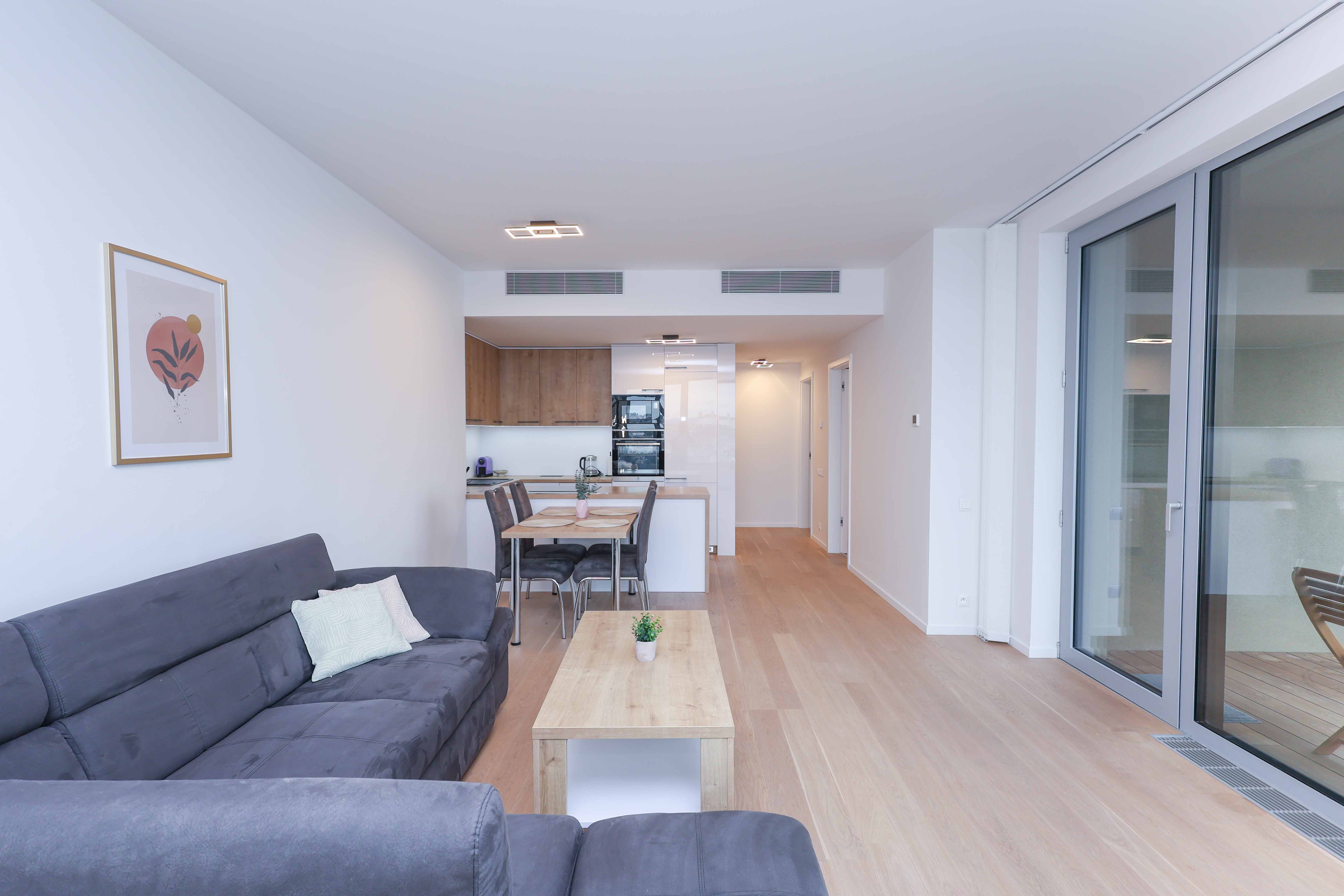 Skypark Tower 3, 2BDR floor 19 - Image 8