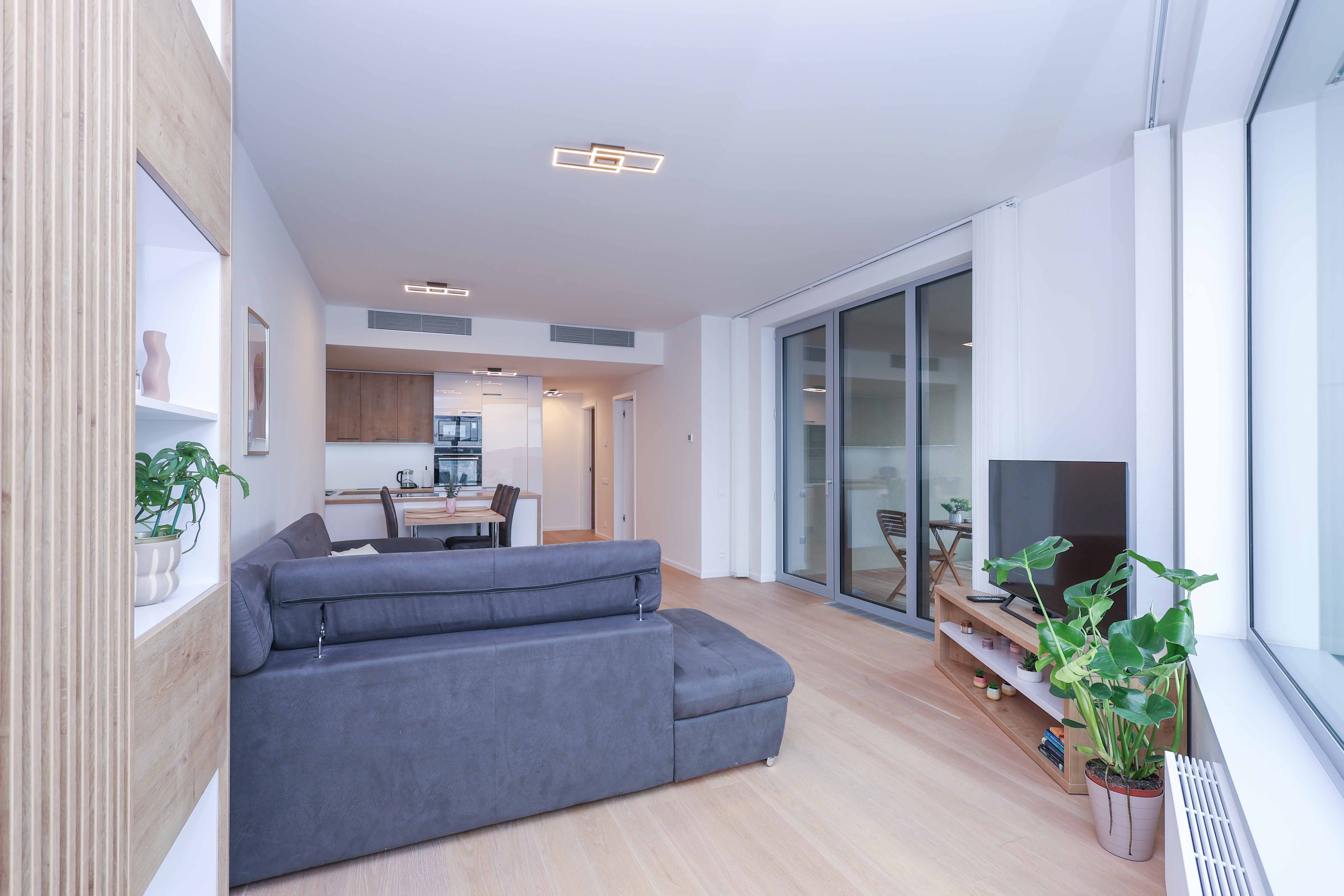 Skypark Tower 3, 2BDR floor 19 - Image 9