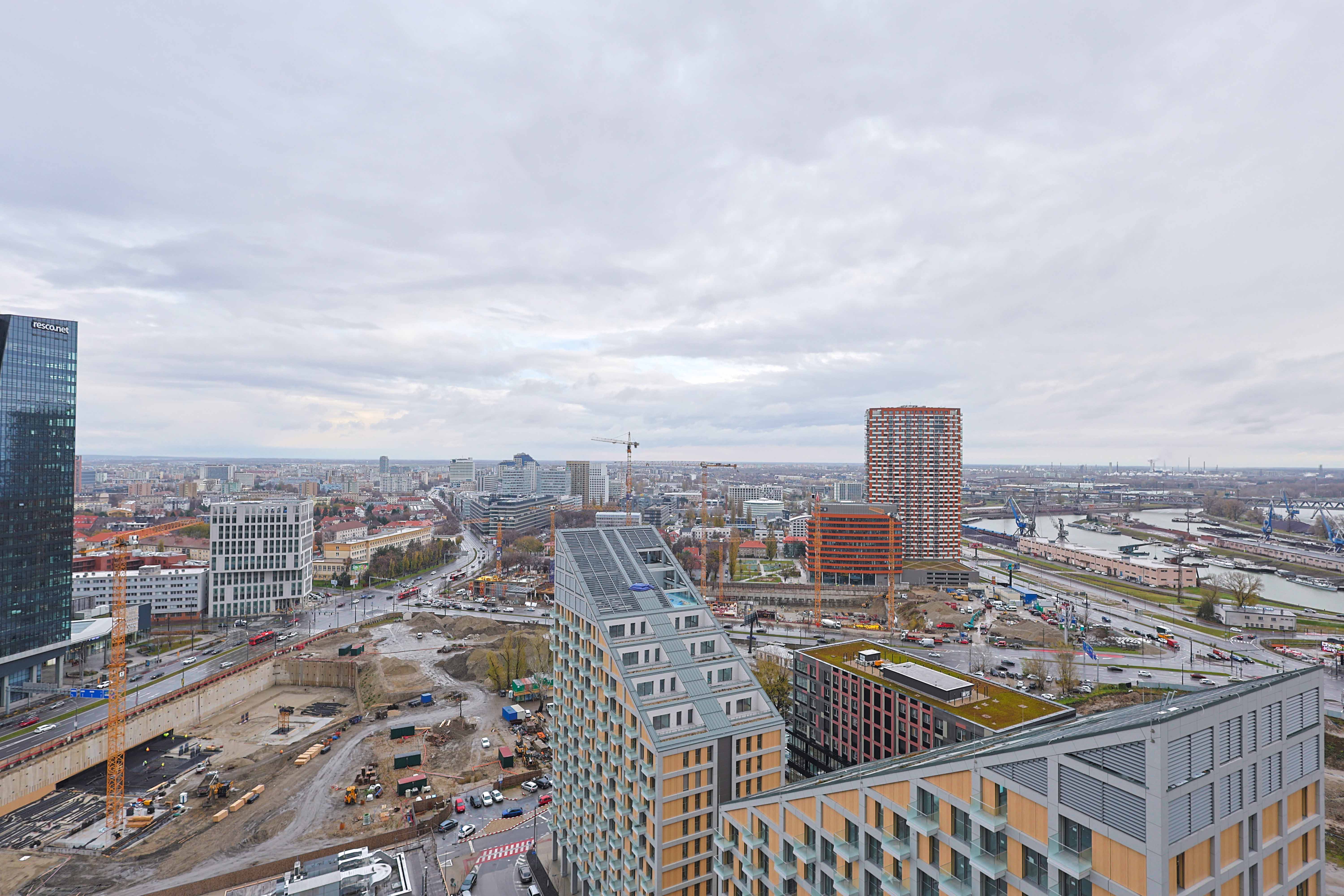 Skypark Tower 4, 23rd floor - Image 18